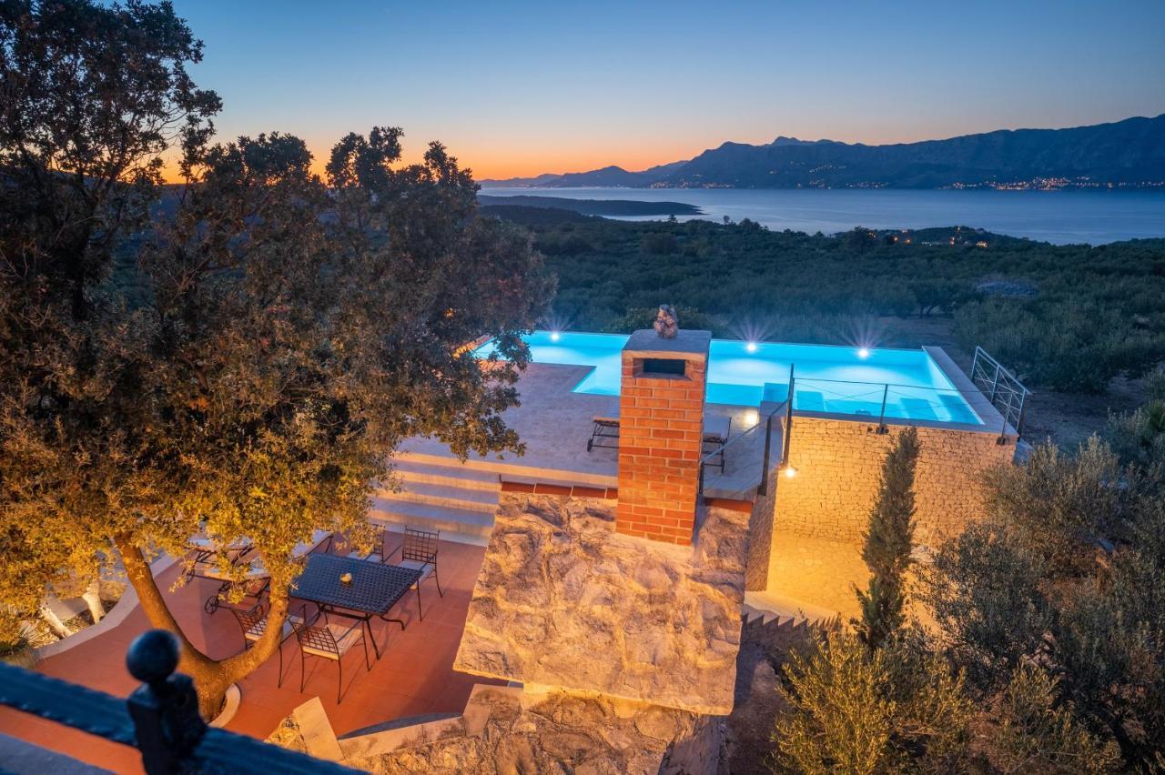Olive Park House Brac *