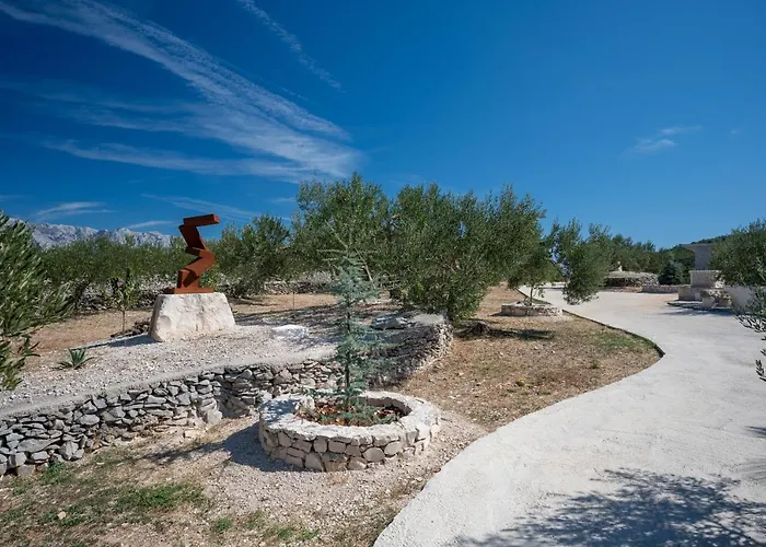 Olive Park House Brac